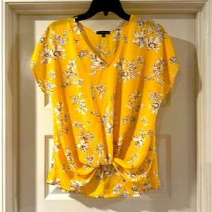 Women’s West Kei Yellow Blouse. In Perfect Condition. Size XS